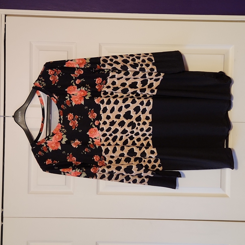 Nanu Knee Length Long Sleeve Dress Black with Leopard Print and Roses - Size 2X